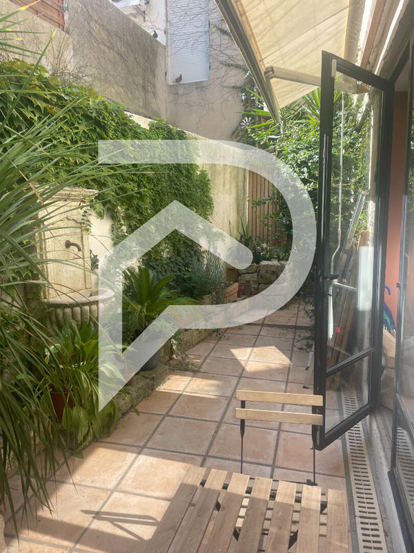 Immeuble - 12 pièces