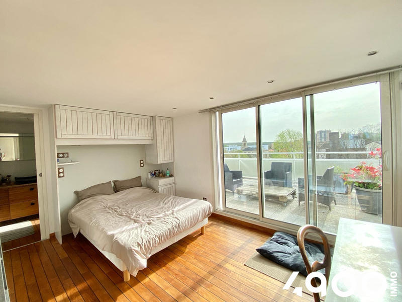 Appartement - 170 m² - 6 pièces