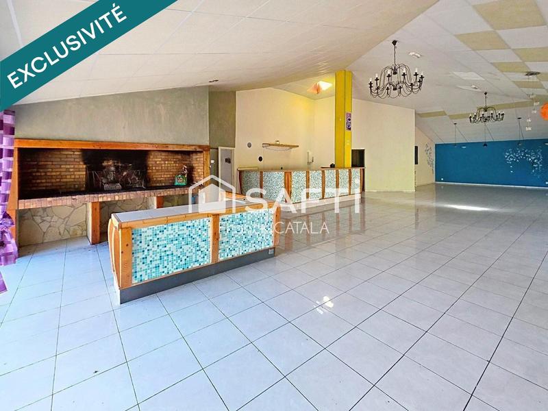 Local commercial - 400 m² - 8 pièces