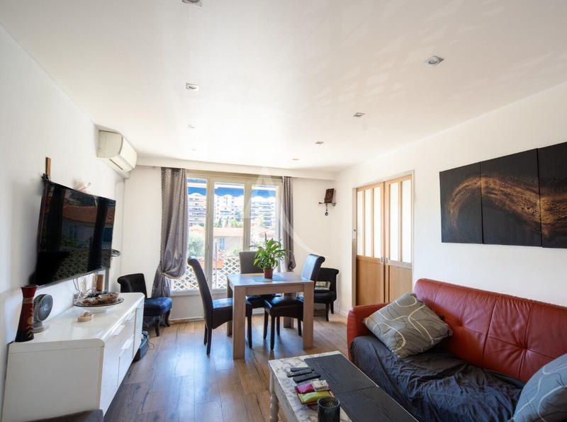 Appartement - 57 m² - 3 pièces