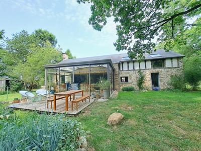 Maison - 165 m² - 7 pièces