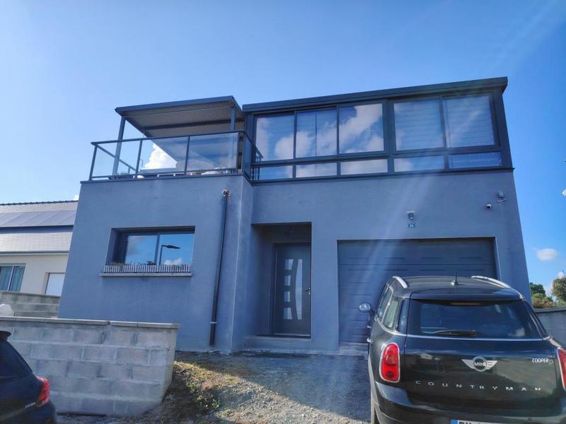 Maison - 205 m² - 10 pièces