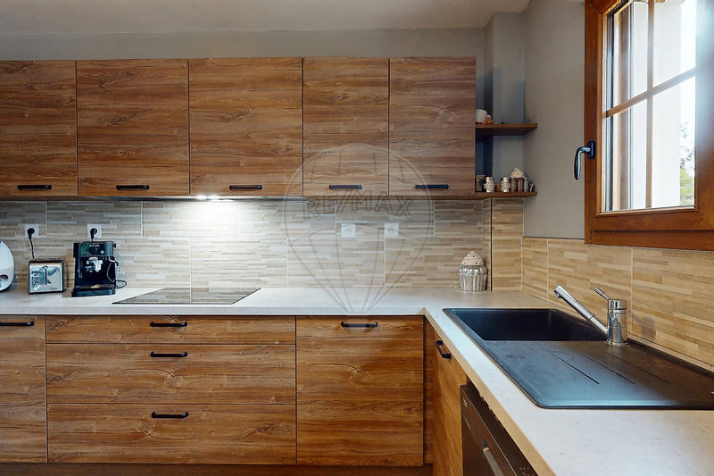 Maison - 157 m² - 7 pièces