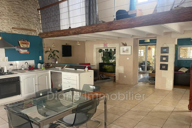 Maison - 224 m² - 8 pièces