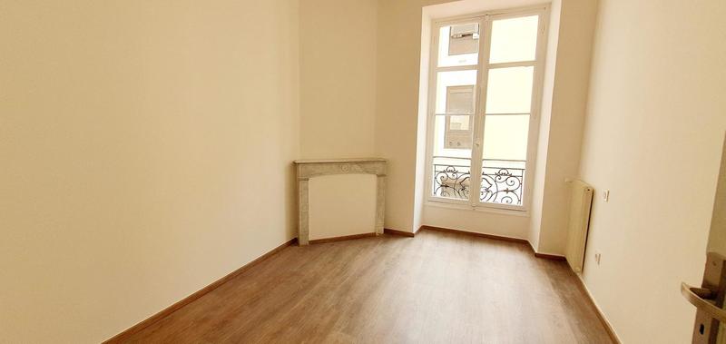Appartement - 96 m² - 4 pièces