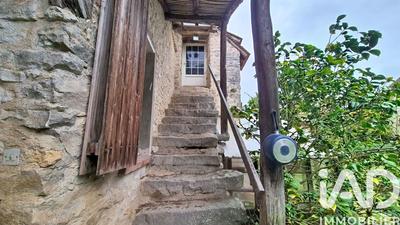 Maison - 185 m² - 8 pièces