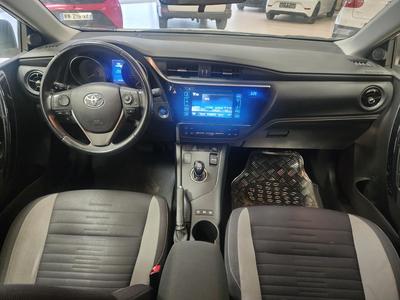 Toyota Auris Touring Sports Hsd 136h Business Sport 136 Vh Budinrss