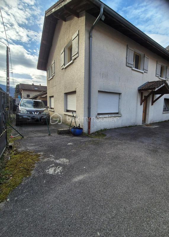 Maison - 150 m² - 8 pièces