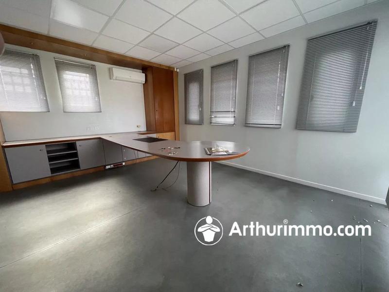 Bureau - 111 m²
