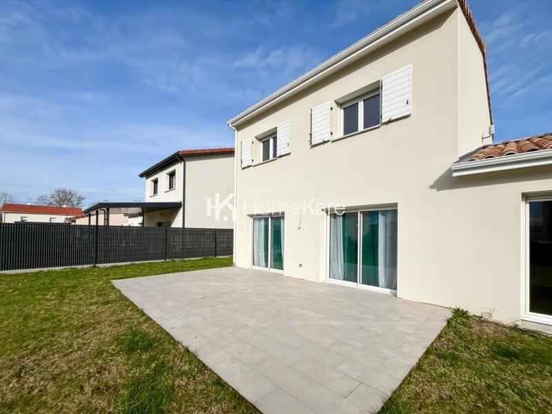 Maison - 102 m² - 5 pièces