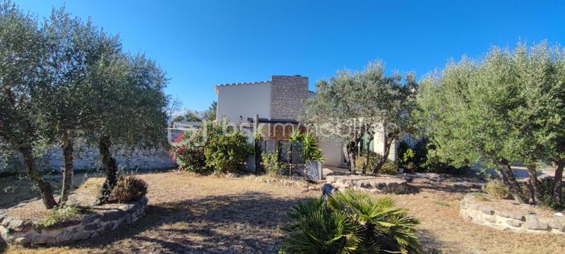 Demeure - 242 m² - 8 pièces