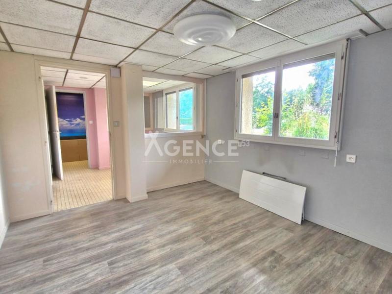 Maison - 230 m² - 6 pièces