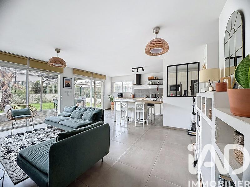 Maison - 95 m² - 5 pièces