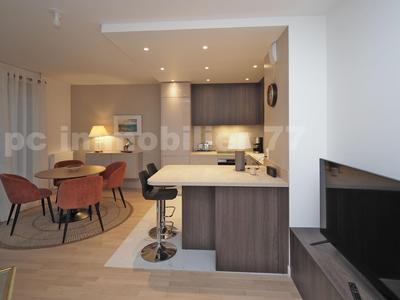 Appartement - 72 m² - 3 pièces