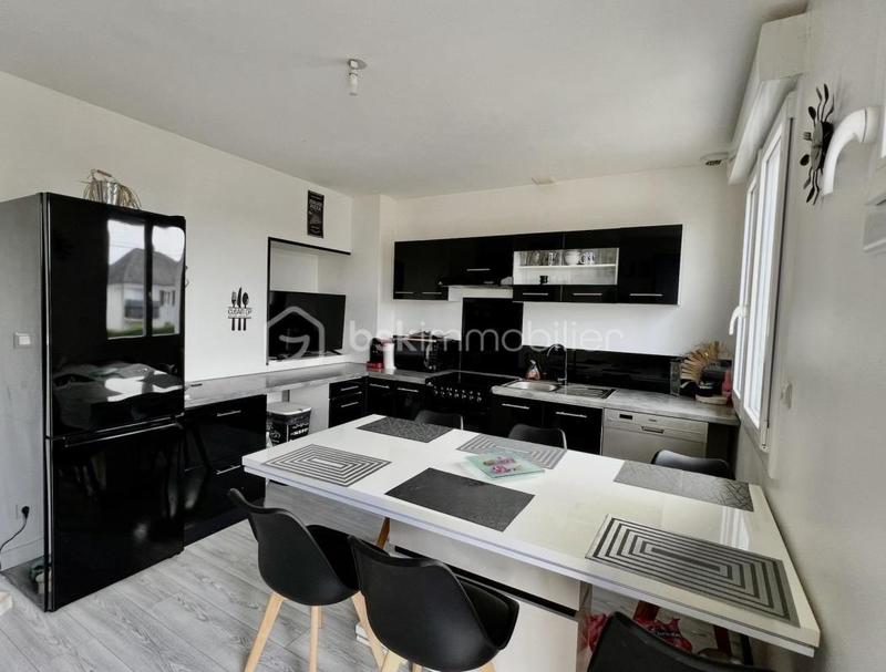 Maison - 95 m² - 7 pièces