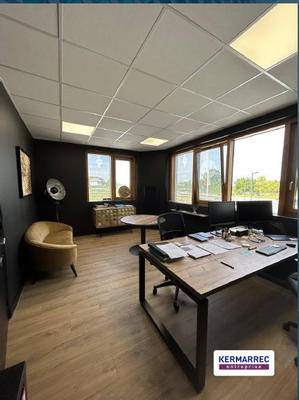 Bureau - 146 m²