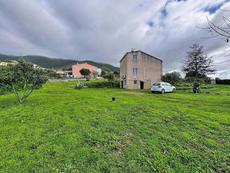 Maison - 101 m² - 4 pièces