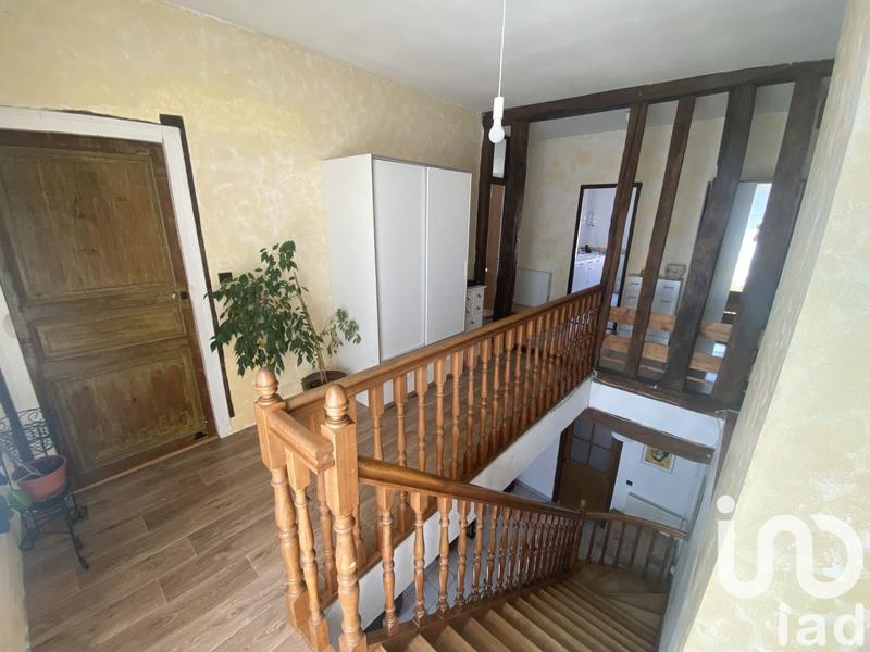 Maison - 210 m² - 8 pièces