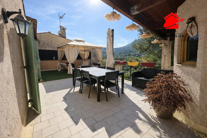 Maison - 176 m² - 5 pièces