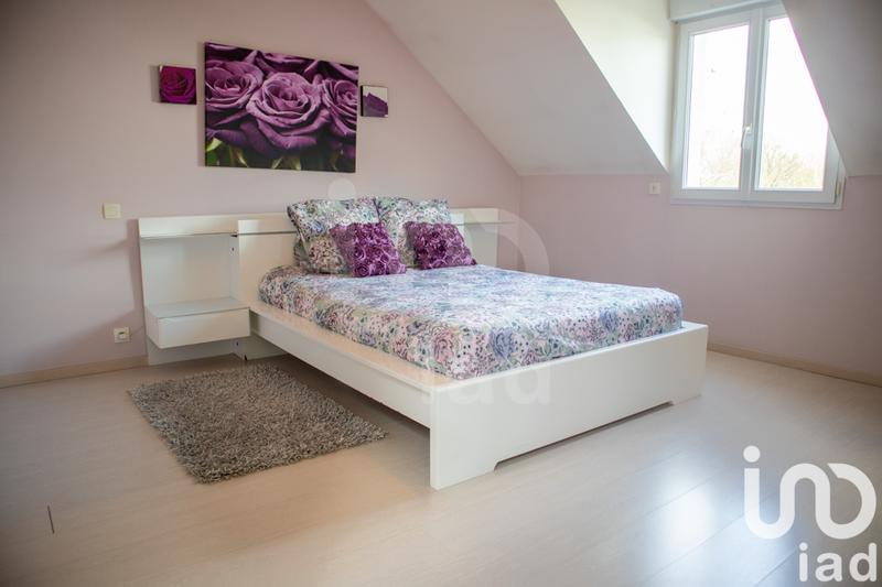 Maison - 210 m² - 8 pièces