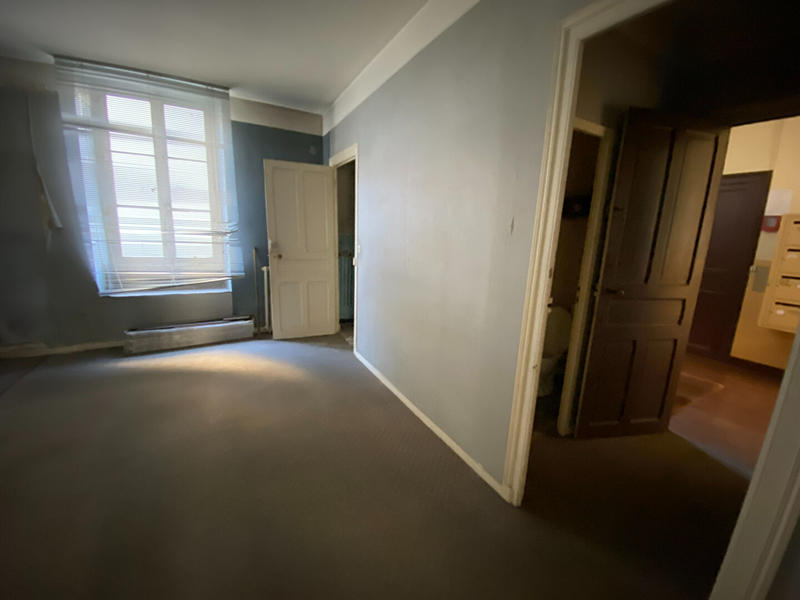 Local commercial - 110 m² - 4 pièces