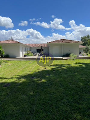 Maison - 191 m² - 5 pièces