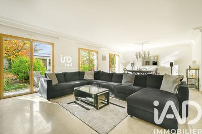 Maison - 192 m² - 6 pièces