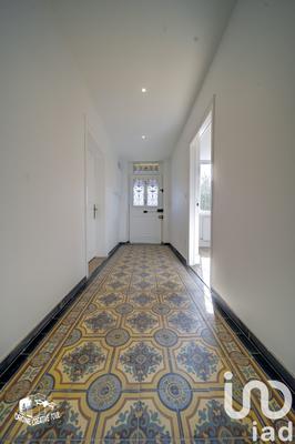 Maison - 306 m² - 13 pièces