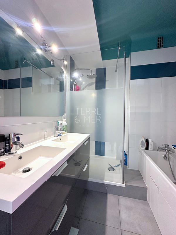 Appartement - 98 m² - 4 pièces