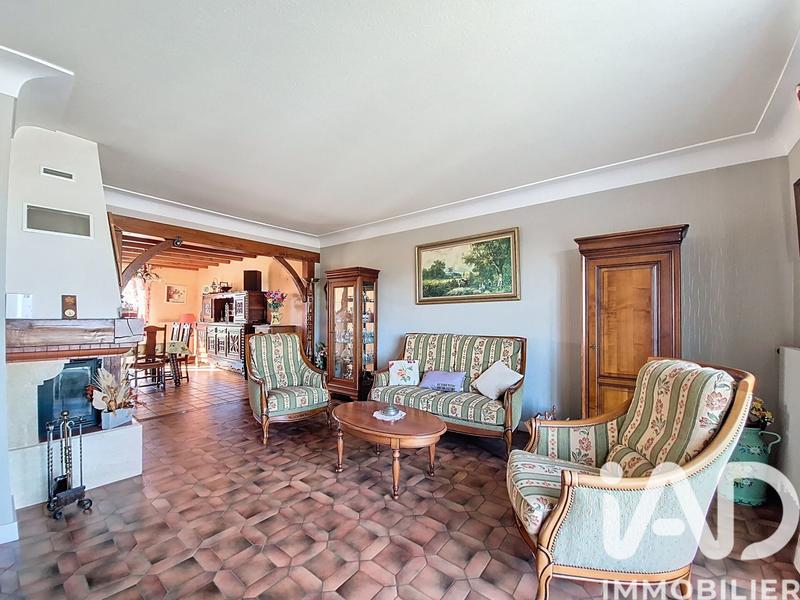 Maison - 121 m² - 6 pièces