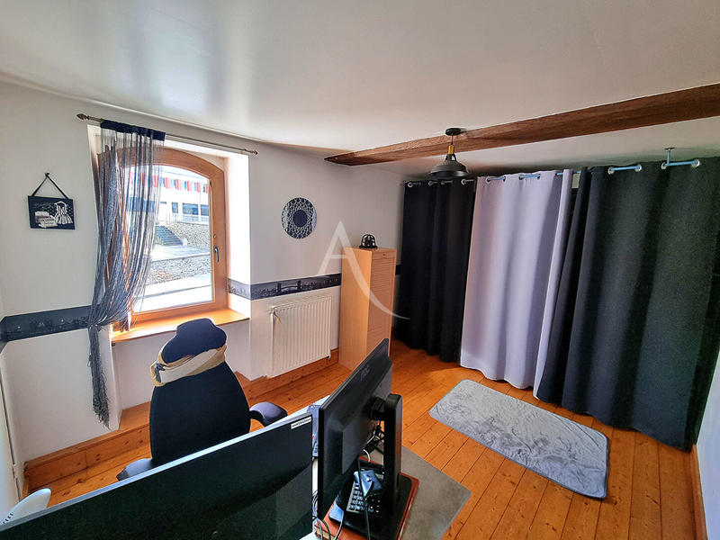 Maison - 176 m² - 8 pièces