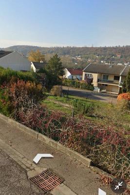 Maison - 93 m² - 5 pièces