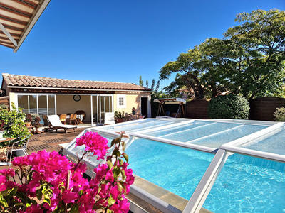 Maison - 165 m² - 10 pièces