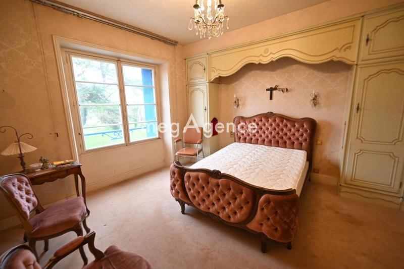 Maison - 177 m² - 7 pièces