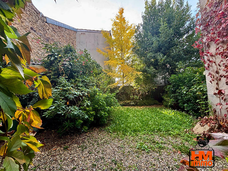 Maison - 180 m² - 9 pièces