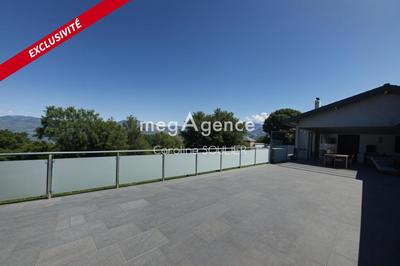 Maison - 142 m² - 5 pièces