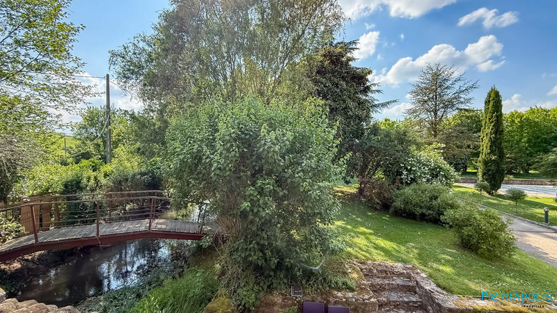 Maison ancienne - 270 m² - 9 pièces