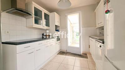 Maison jumelée - 125 m² - 6 pièces