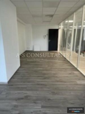 Local d'activité / Entrepôt - 37 m²