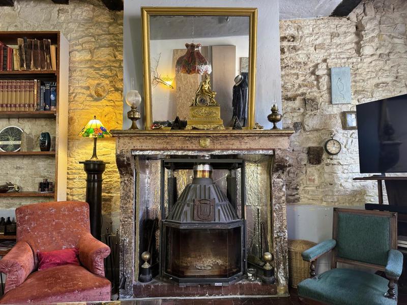 Maison - 280 m² - 10 pièces