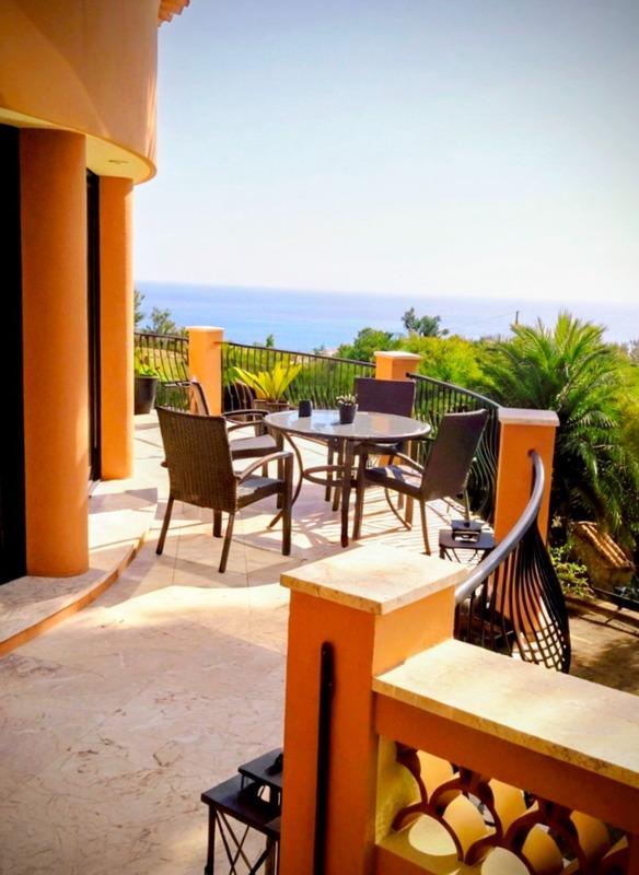 Villa - 280 m² - 5 pièces