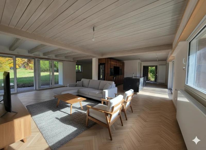 Maison - 224 m² - 7 pièces