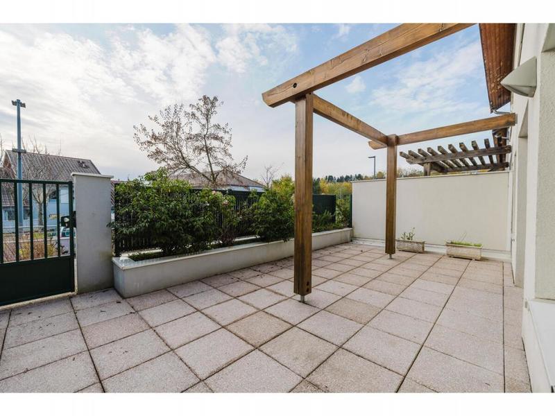 Maison jumelée - 112 m² - 6 pièces