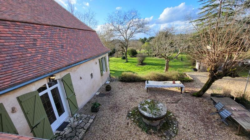 Maison - 207 m² - 7 pièces