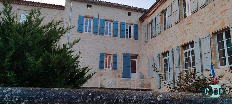 Maison ancienne - 105 m² - 3 pièces