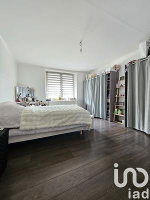 Appartement - 95 m² - 3 pièces