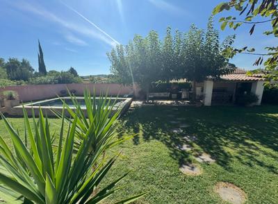 Maison - 205 m² - 6 pièces