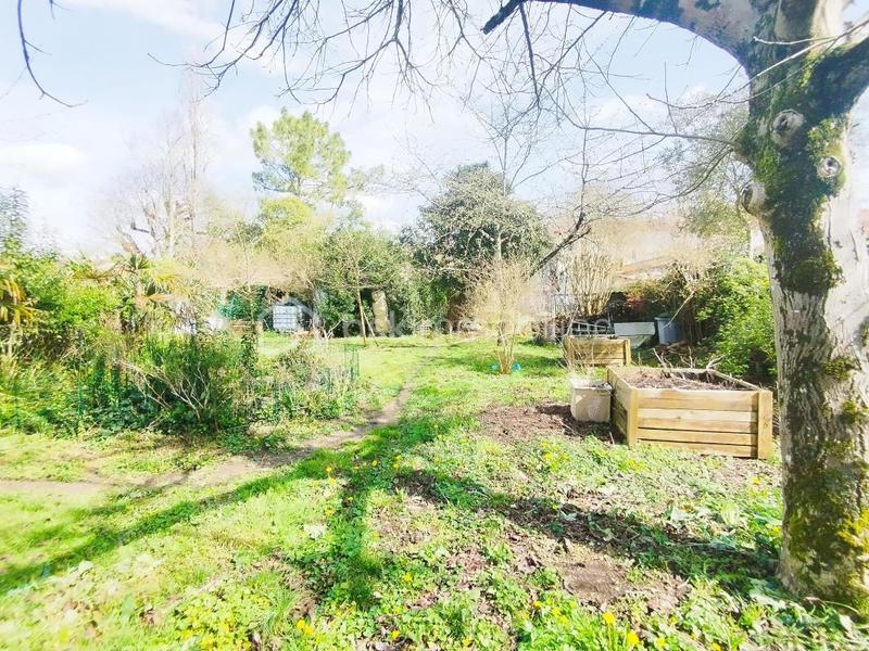 Maison de ville - 180 m² - 7 pièces