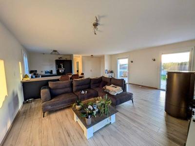 Maison - 93 m² - 4 pièces