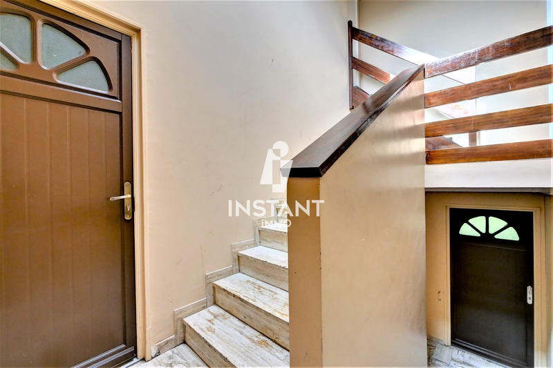 Immeuble - 240 m² - 2 pièces